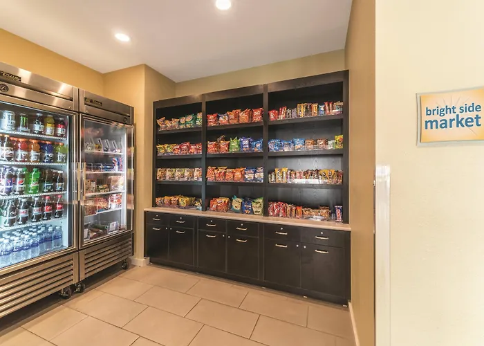 La Quinta By Wyndham Collinsville - St. Louis