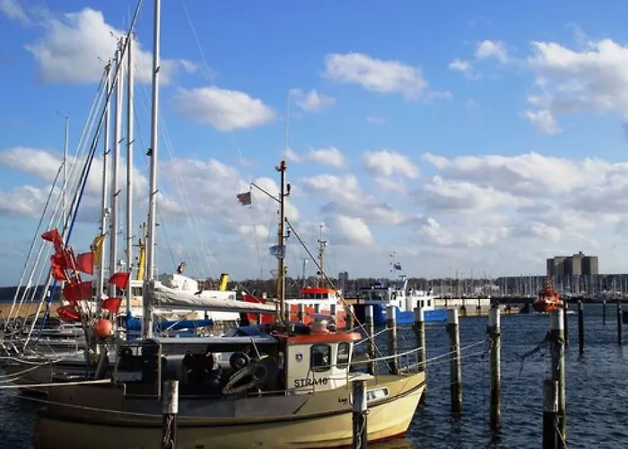 ACQUA Strande Yachthotel&Restaurant