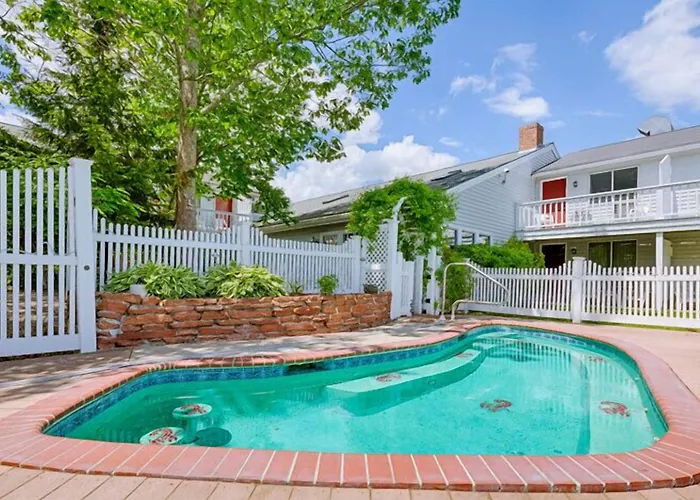 Rhumb Line Resort Kennebunkport