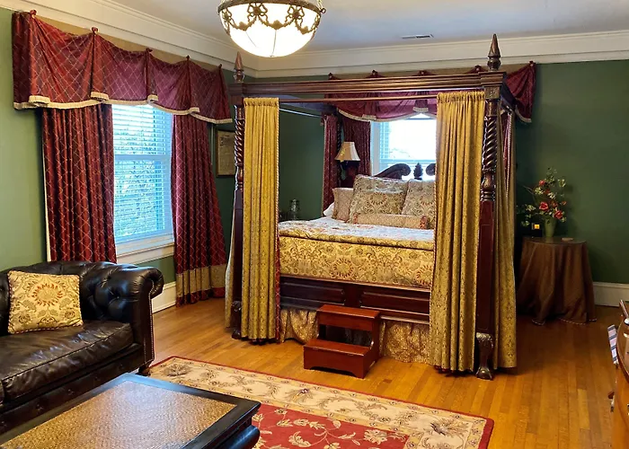 Inn At 835 Boutique Hotel Springfield