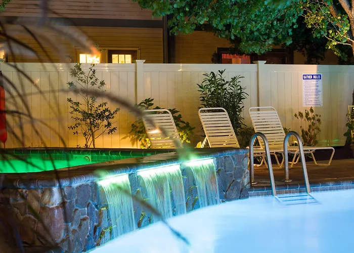 Beachcomber Resort Avalon
