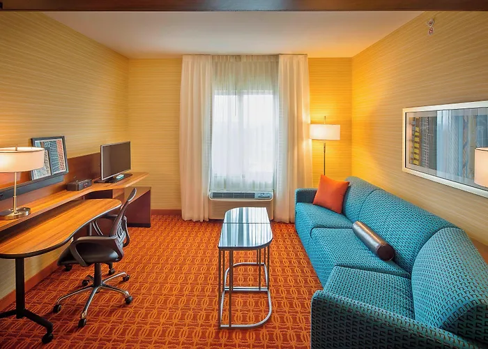 Fairfield Inn And Suites By Marriott Monaca