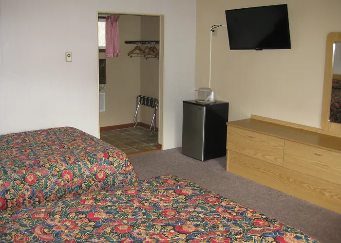 Brookside Motel & Cabins Lake George