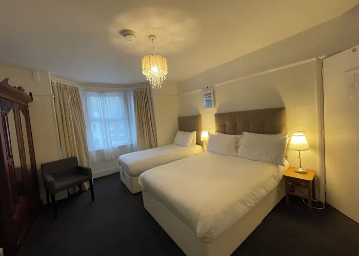 Newton House Oxford Hotel