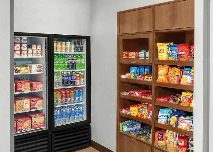 Fairfield Inn And Suites By Marriott Calhoun