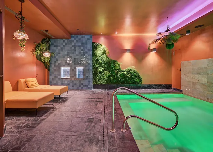 Best 15 Spa Hotels in Toulon for a Relaxing Getaway