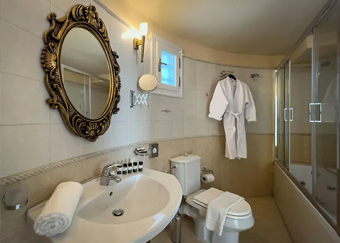 Folegandros Town Boutique Hotels