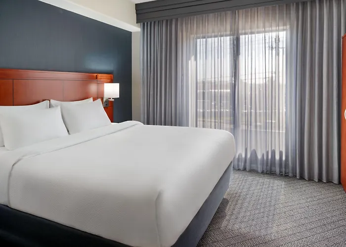 Courtyard By Marriott Atlanta Conyers