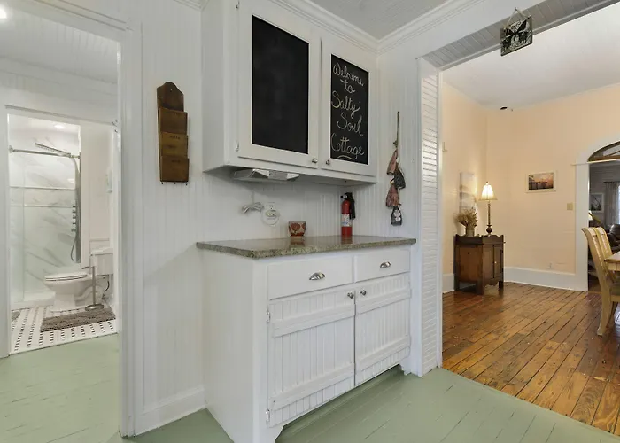 Carroll House Cottages Bay St. Louis