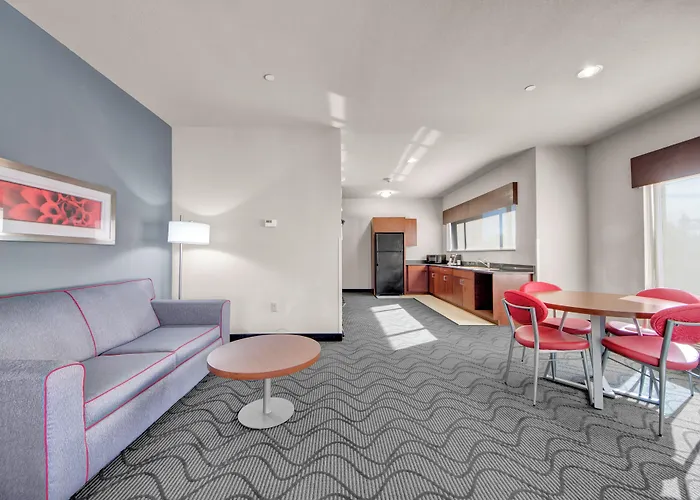 Edmond Hotels