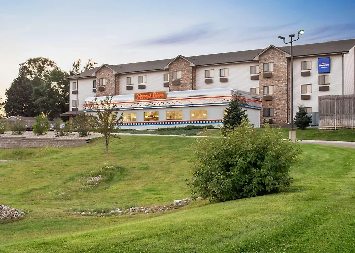 Baymont By Wyndham Glenwood Hotel