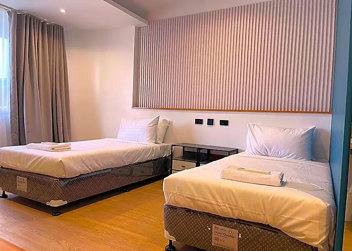 Hotels in Naval
