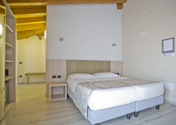 Hotels in Colico