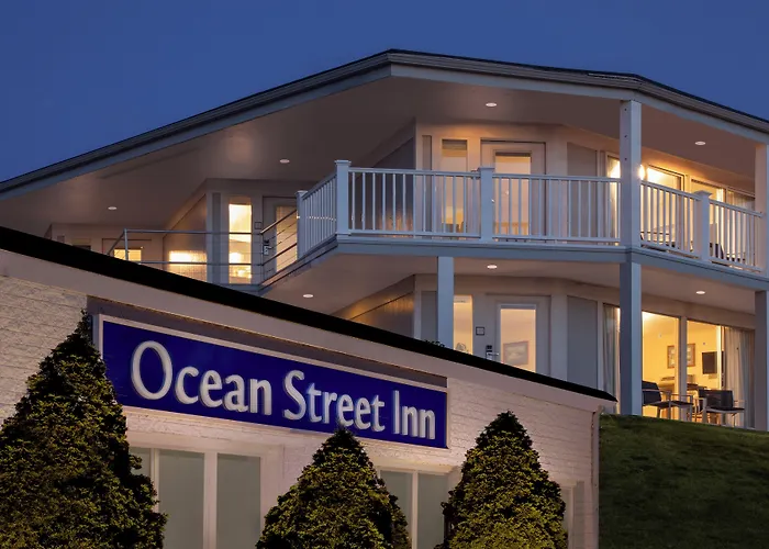 Hyannis Holiday Motel