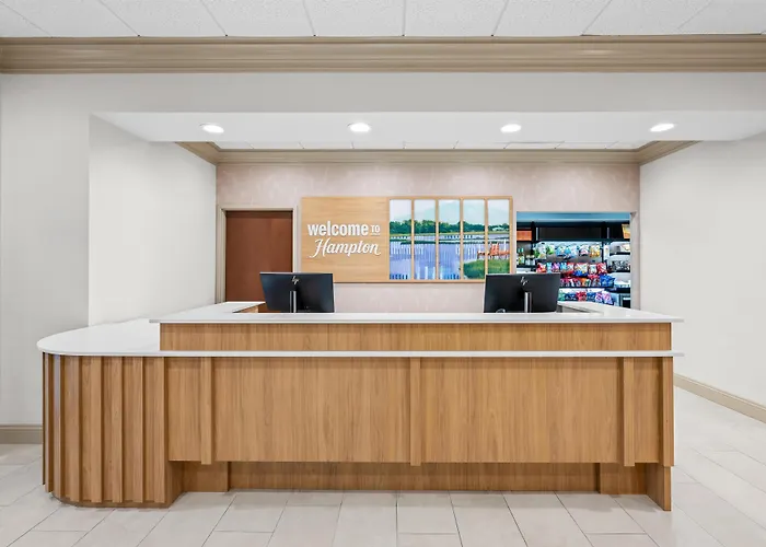 Swansboro Hotels