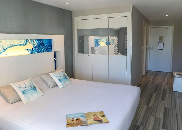 Hotels in Antibes
