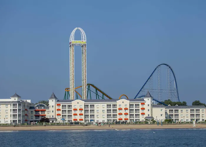 Cedar Point Hotel Breakers