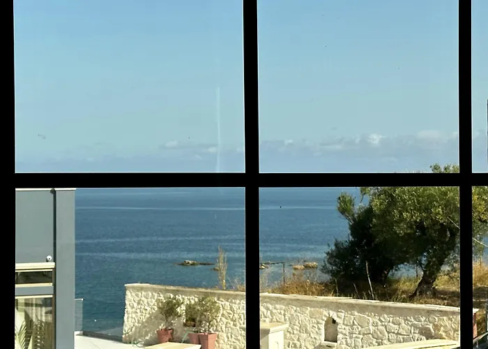 Hotels in Planos