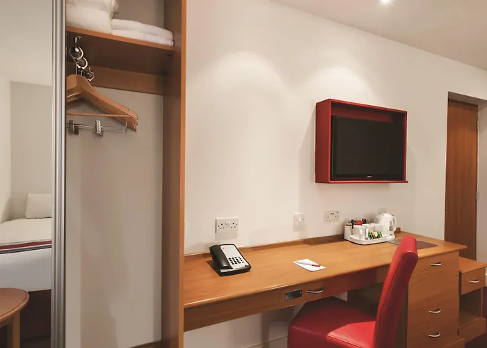Hotel Ramada Cambridge Fen Drayton