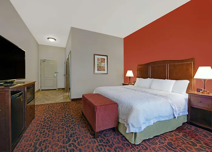 Lordsburg Hotels
