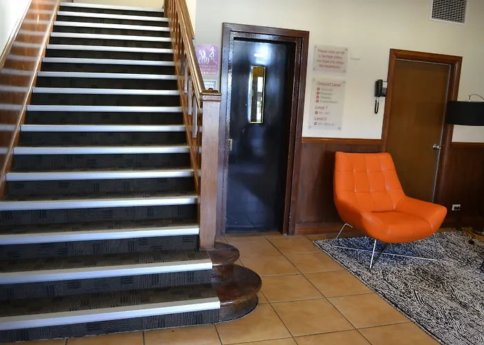 Irymple Hotels