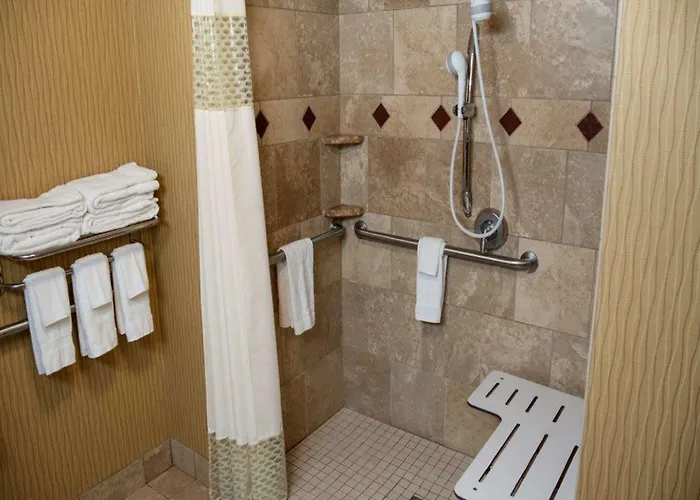 Hampton Inn & Suites Watertown