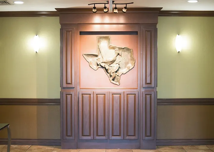 Wolfforth Hotels