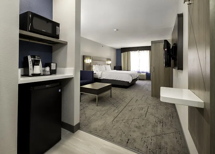 Festus Hotels