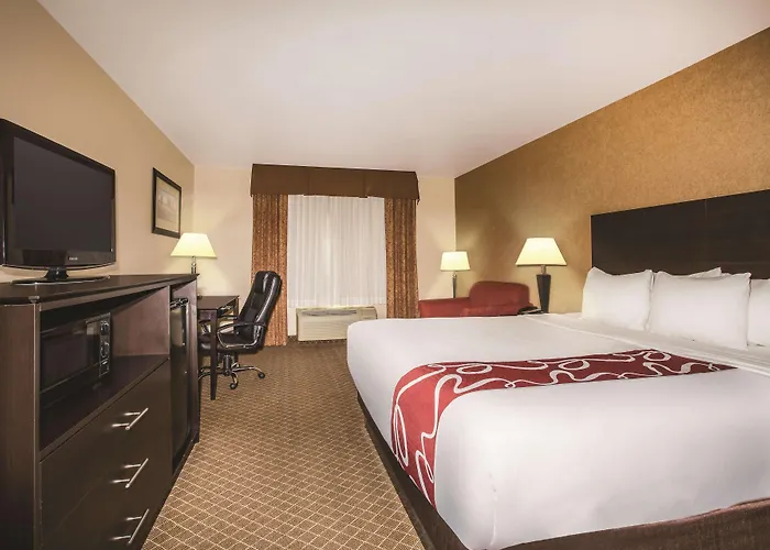 La Quinta By Wyndham Ely