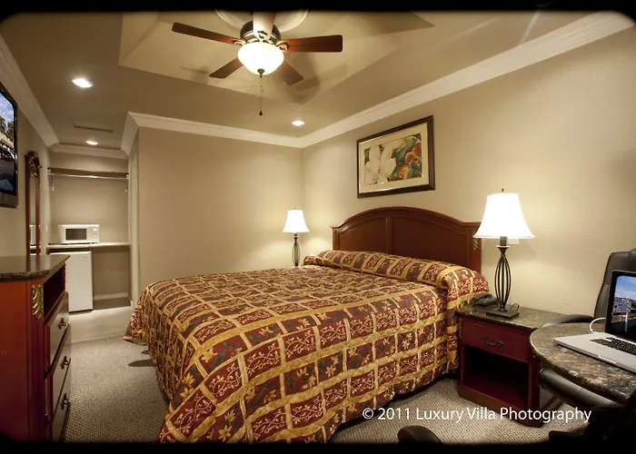 Crystal Lodge Motel