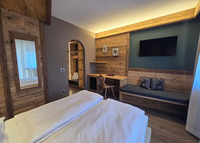 Hotel Azola