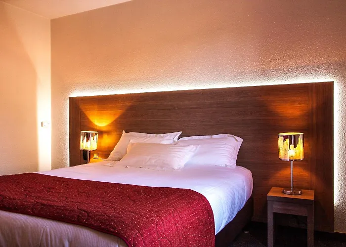 Tournon-sur-Rhone Hotels