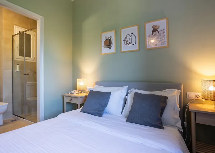 Hotels in Corfu (city)