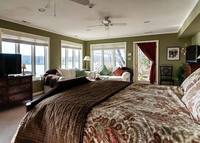 Laurel Grove Inn