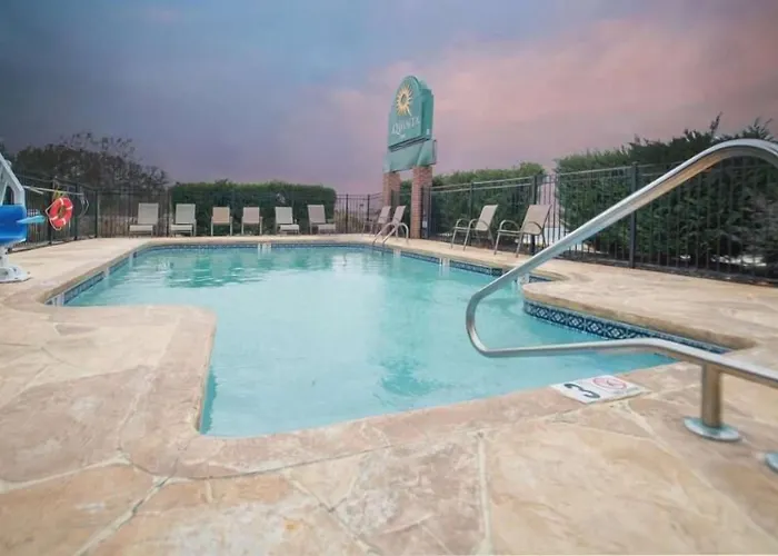 La Quinta Inn By Wyndham Calhoun South I-75