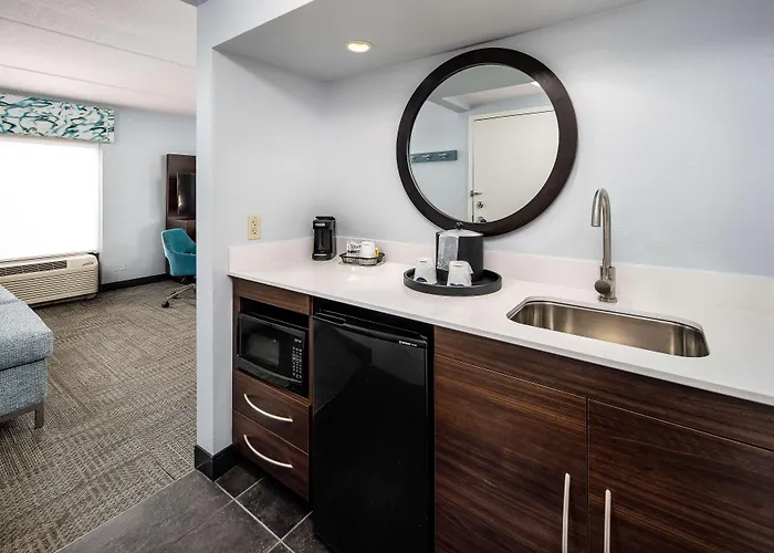 Navarre Hotels