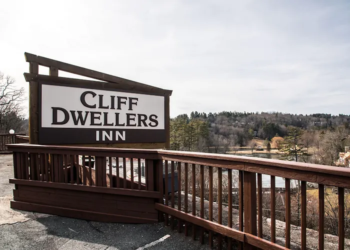 Cliff Dwellers Inn Blowing Rock