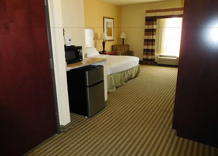 Ponca City Hotels