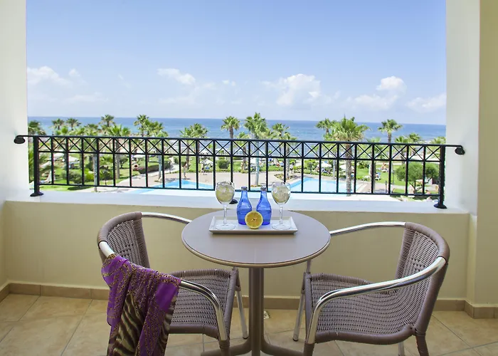 Aquamare Beach Hotel & Spa Geroskipou