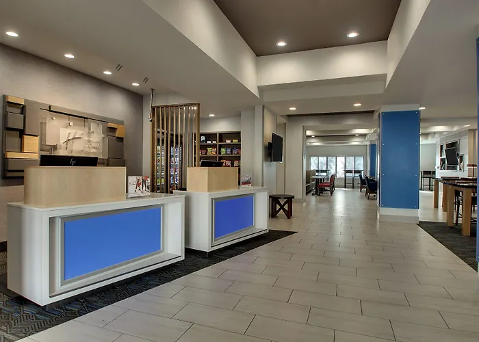 Austell Hotels