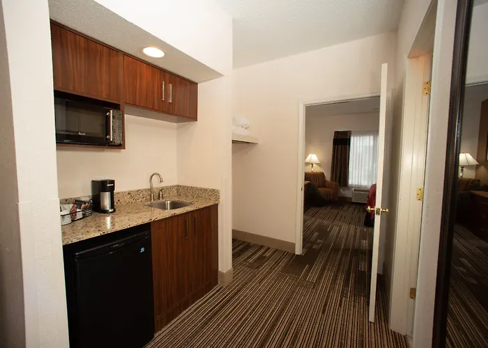 Northfield Inn Suites And Conference Center Springfield