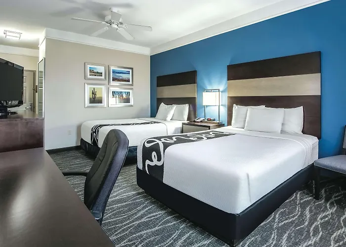 La Quinta By Wyndham Phoenix I-10 West