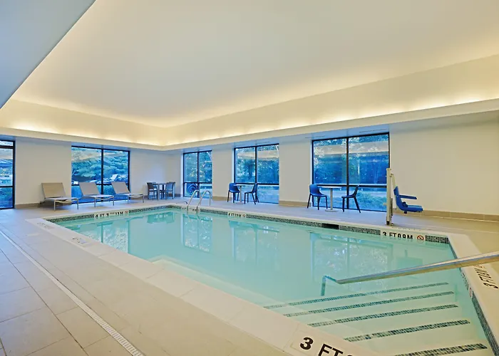 Long Branch Hotels With Pool