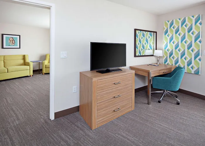 Hampton Inn & Suites Chino Hills