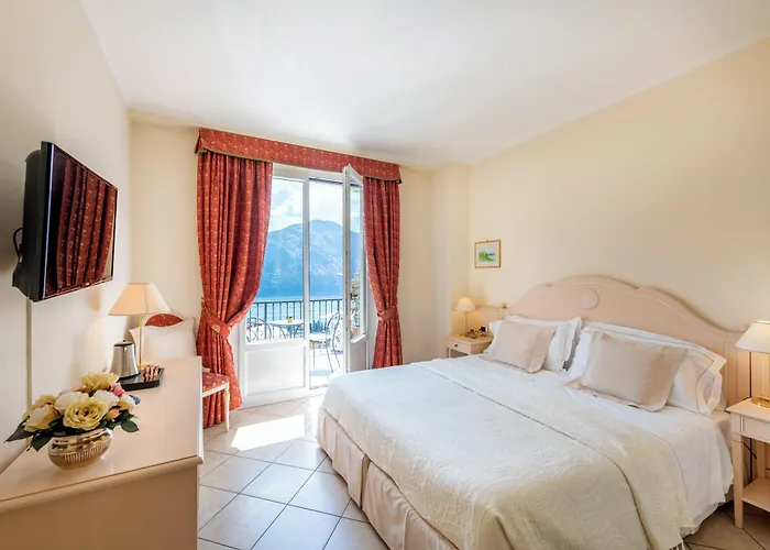 Hotels in Tremezzo