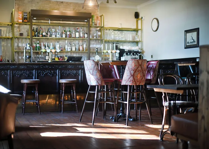 Chippenham (Wiltshire) Hotels