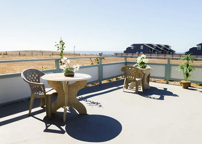 Sea Breeze Inn - San Simeon