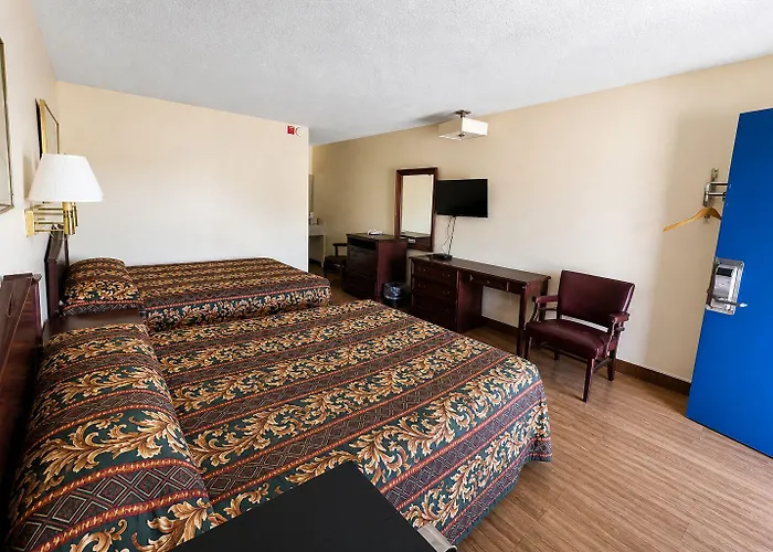 Selma Hotels