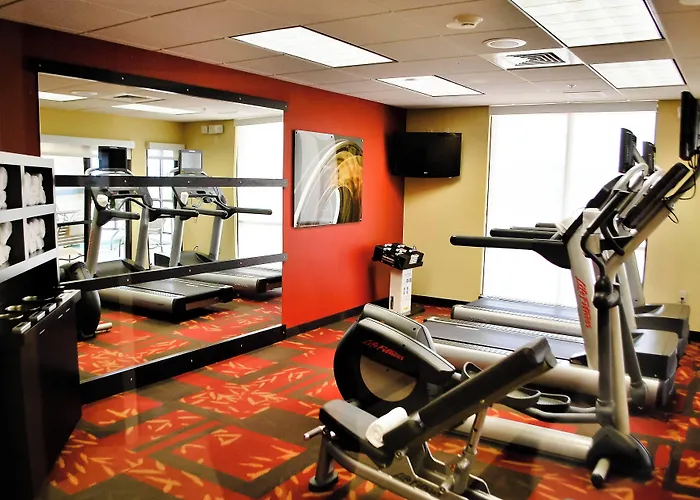 Courtyard By Marriott Salina