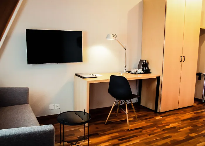 Royal Hotel - Urban Living